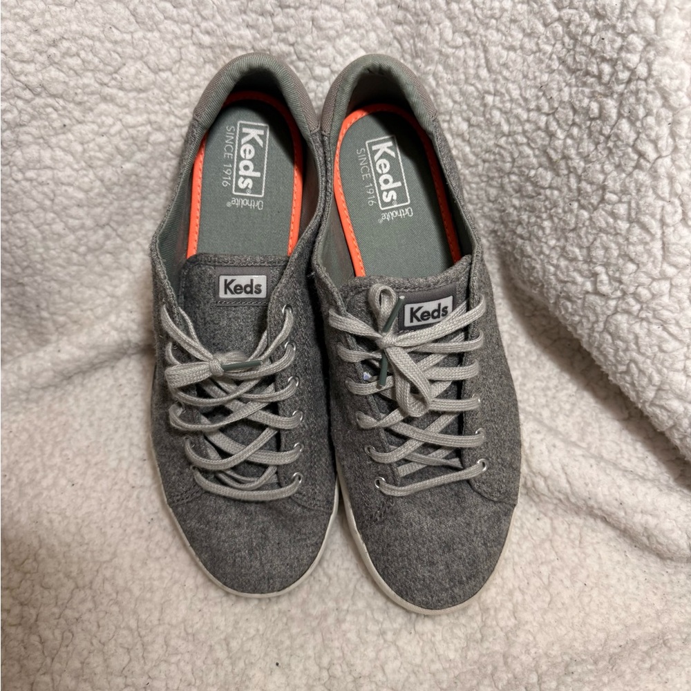 Pre-Loved Keds Charcoal Lace-Up Sneakers Size: 10